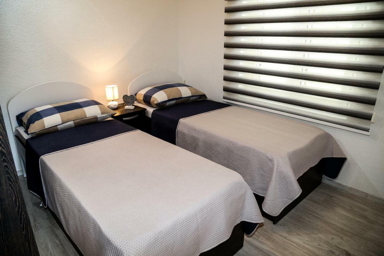 Apartment Marina Pavic 赫瓦尔 外观 照片