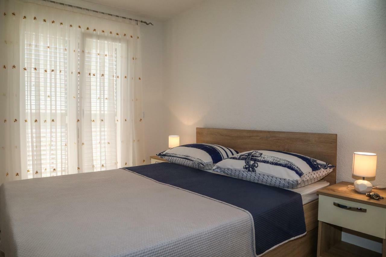 Apartment Marina Pavic 赫瓦尔 外观 照片